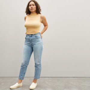 everlane 29 ~ curvy 90s cheeky jean in light wash